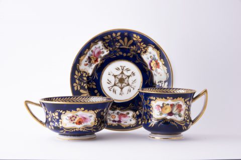 Trio: teacup, coffee cup and saucer